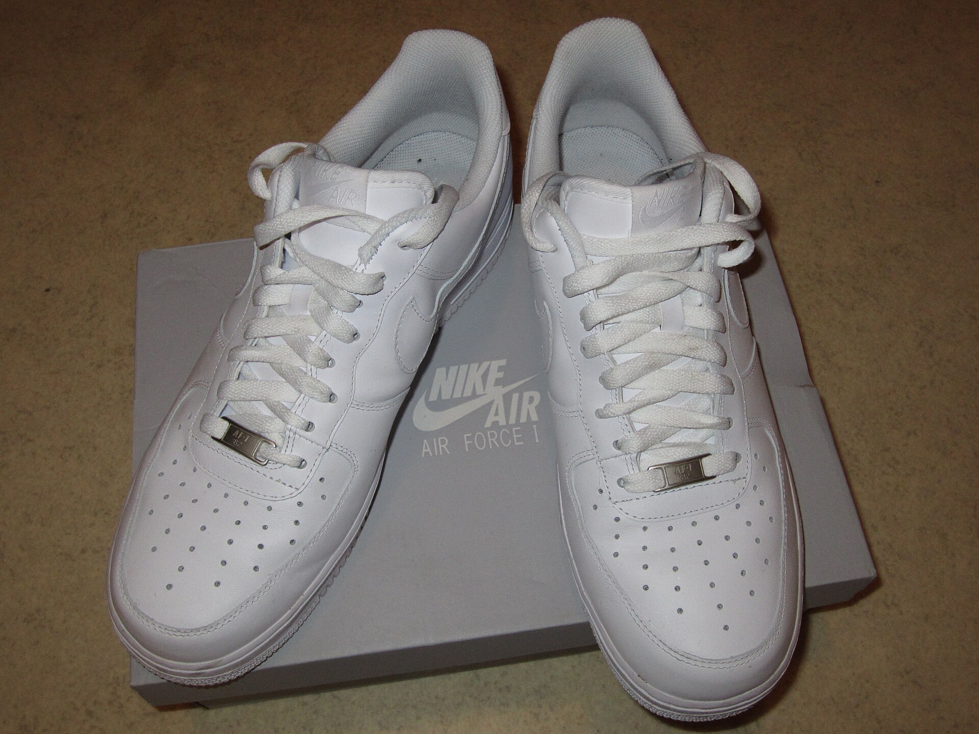 Nike Air Force 1 '07 White